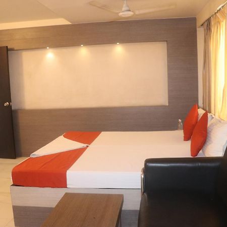 Shivangan Hotel And Banquet Колката Екстер'єр фото
