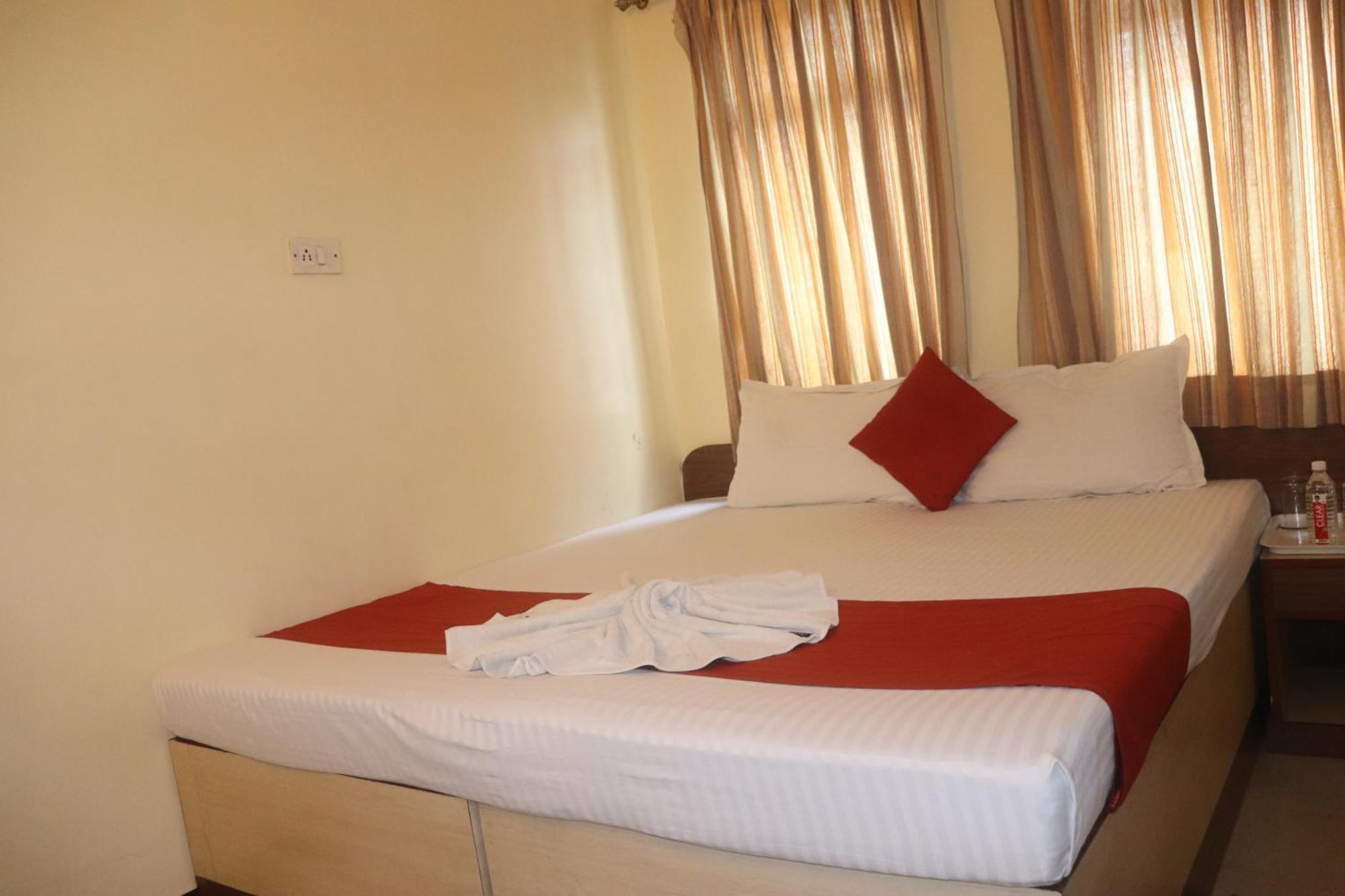Shivangan Hotel And Banquet Колката Екстер'єр фото