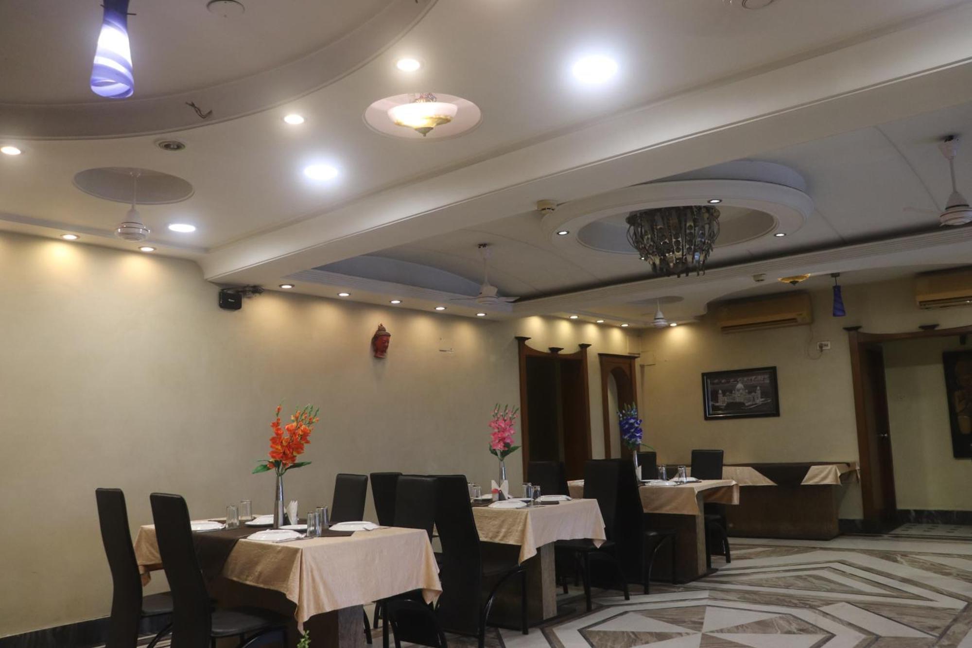 Shivangan Hotel And Banquet Колката Екстер'єр фото