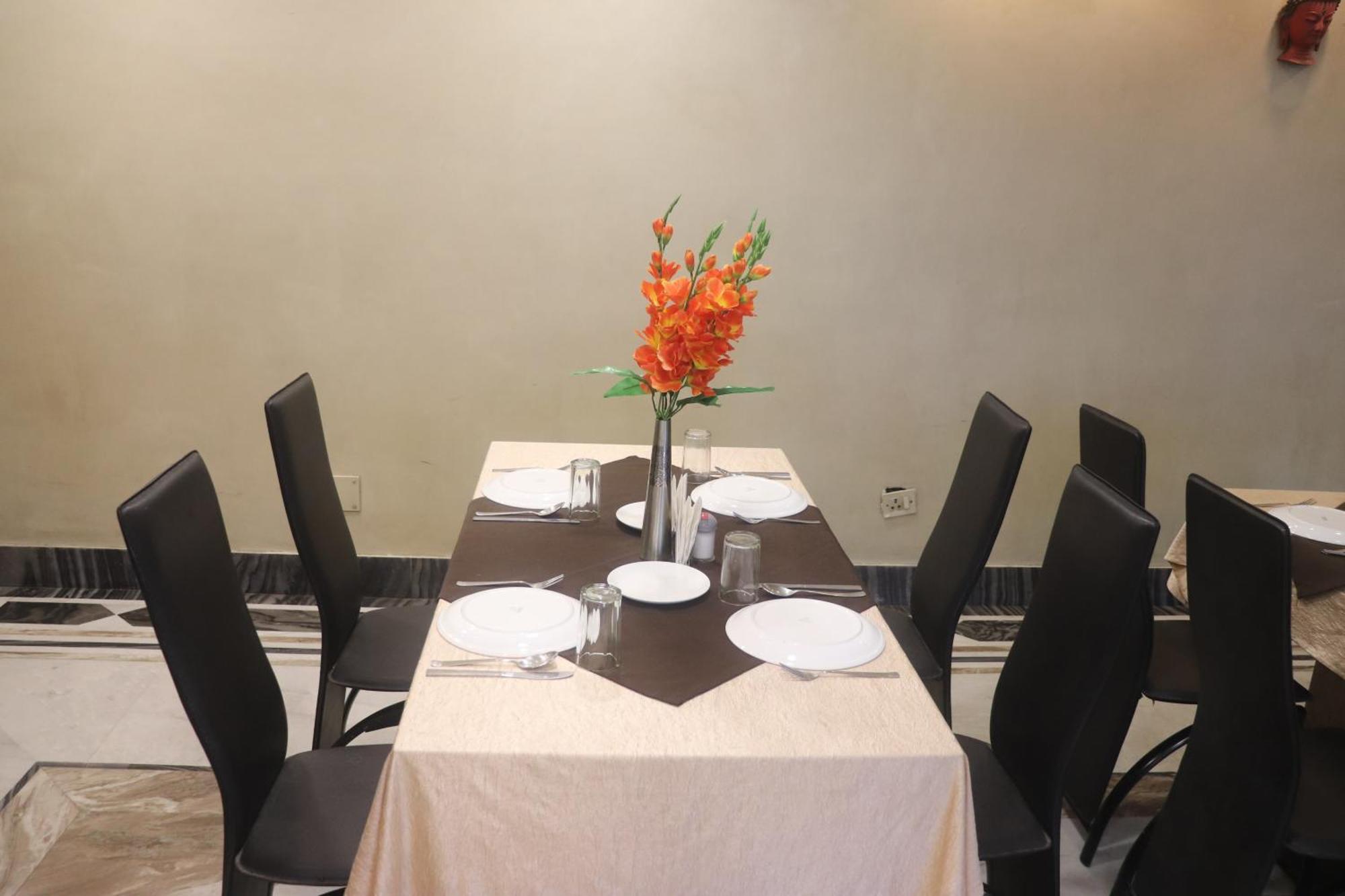 Shivangan Hotel And Banquet Колката Екстер'єр фото